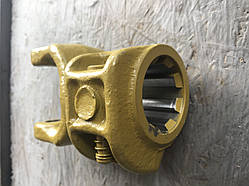 Виделка карданного вала під хрестовину 24х62 6 або 8 шліців. Вилка на кардан ВОМ