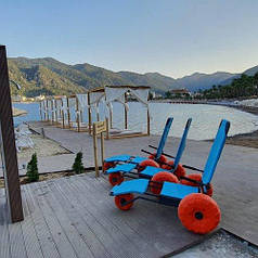 Пляжне крісло-шезлонг на 3 колеса + підлокітники та пас безпеки Beachstar 1514.3