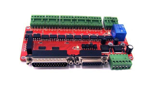 Інтерфейсна плата на 5 осей з опторозв'язуванням порту LPT