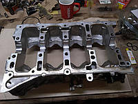 Полуподдон нижняя часть блока Mazda 2,0 SkyActiv PEDD10382 , PE0110382