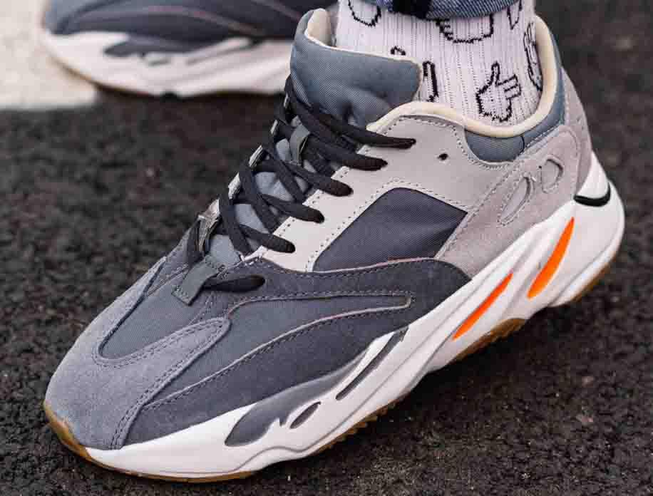 Yeezy700 magnet sales