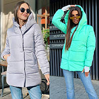 Куртка женская, зимняя, теплая, плащевка на силиконе 250, с капюшоном на молнии и кнопках, комфортная