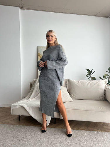 Элегантный женский вязаный костюм с длинной юбкой и свитером "Masha ...