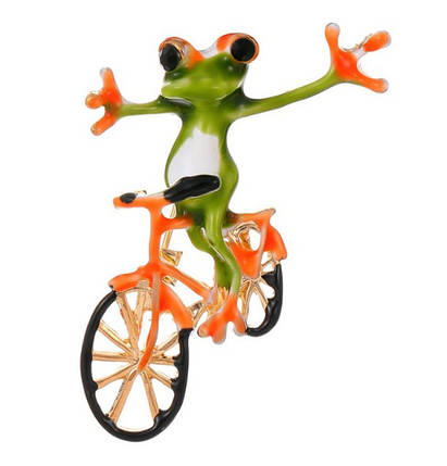 Брошь лягушка на велосипеде, ювелирная эмаль Frog with bag, 1.5х4 см., фото 1