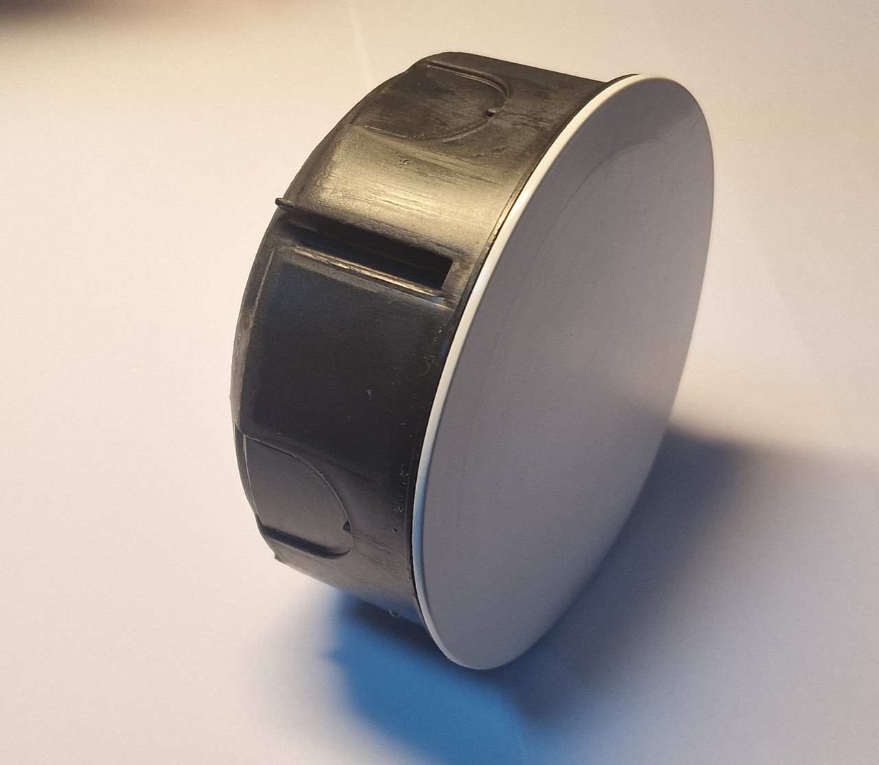 Подрозетник коробка установочная пластиковая c крышкой 100х45мм ...