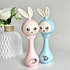 Інтерактивна іграшка брязкальце музична Зайчик (троянда кварц) для дітей, фото 4