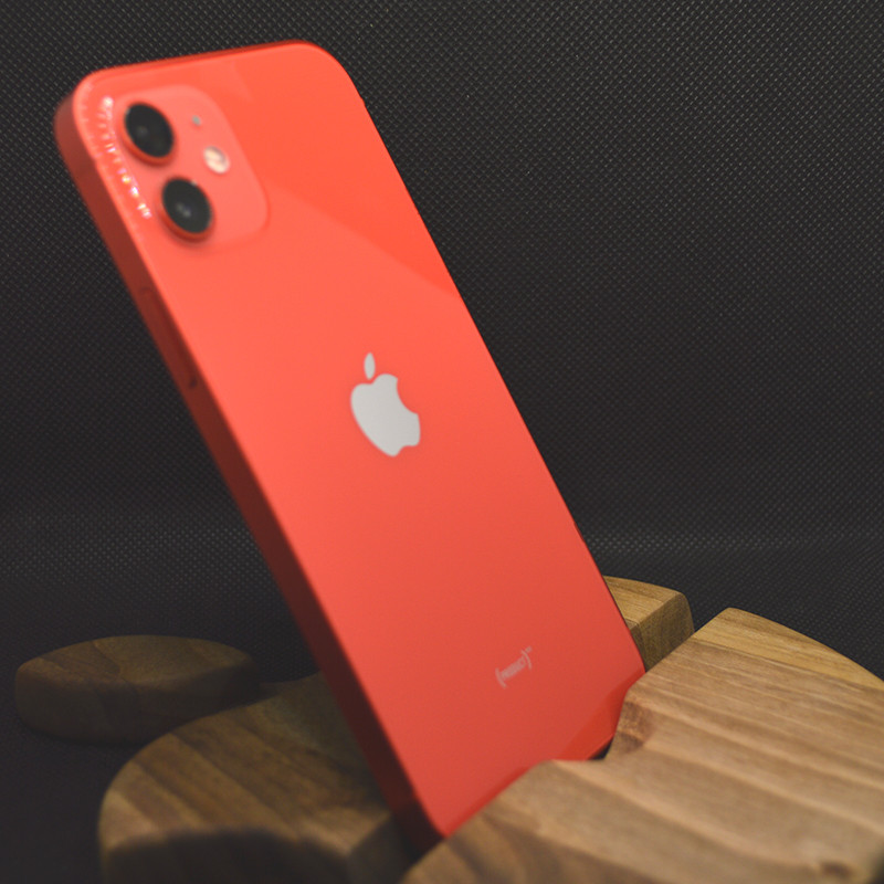 Смартфон iPhone 12 64 GB Red б/у (Grade A+)