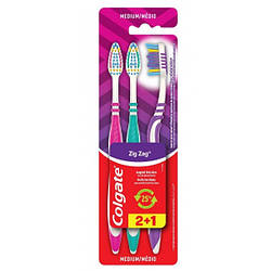 Зубна щітка Colgate Zigzag Plus 2+1шт (середньої жорсткості)