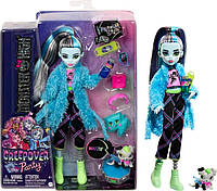 Кукла Mattel Монстер Хай Френки Штейн Пижамная вечеринка Monster High Frankie Stein Creepover Party Set HKY68