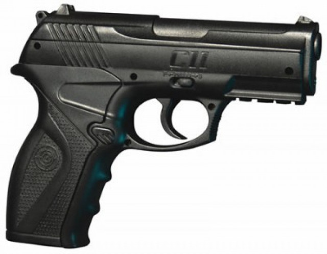 Пневматичний пістолет Crosman Survivalist + кобура