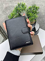 Чоловічий шкіряний гаманець портмоне з відділом для паспорту чорний натуральна шкіра