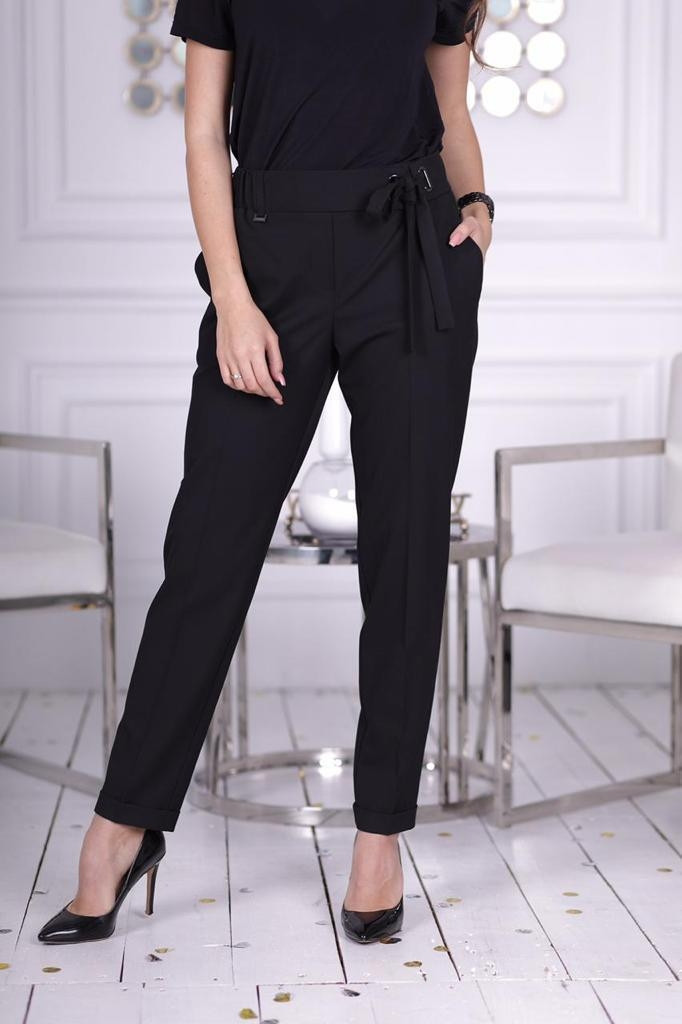 Жіночі класичні брюки прямі чорні завужені до низу Modna KAZKA MKJL1095-1