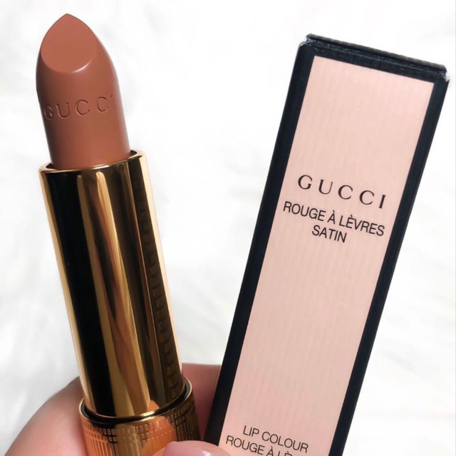 Gucci Rouge À Lèvres Satin Lipstick 104 Penny Beige