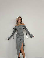 Жіноча силуетна сукня в рубчик міді на зав'язках з відкритими плечима та розріз на нозі регулюється