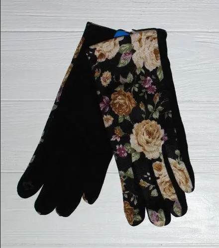Интересные, модные, чёрные женские перчатки с красивым цветочным принтом - фото 2 - id-p589259510