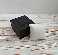 Полностью черная подарочная коробка для наручных часов с белой подушкой