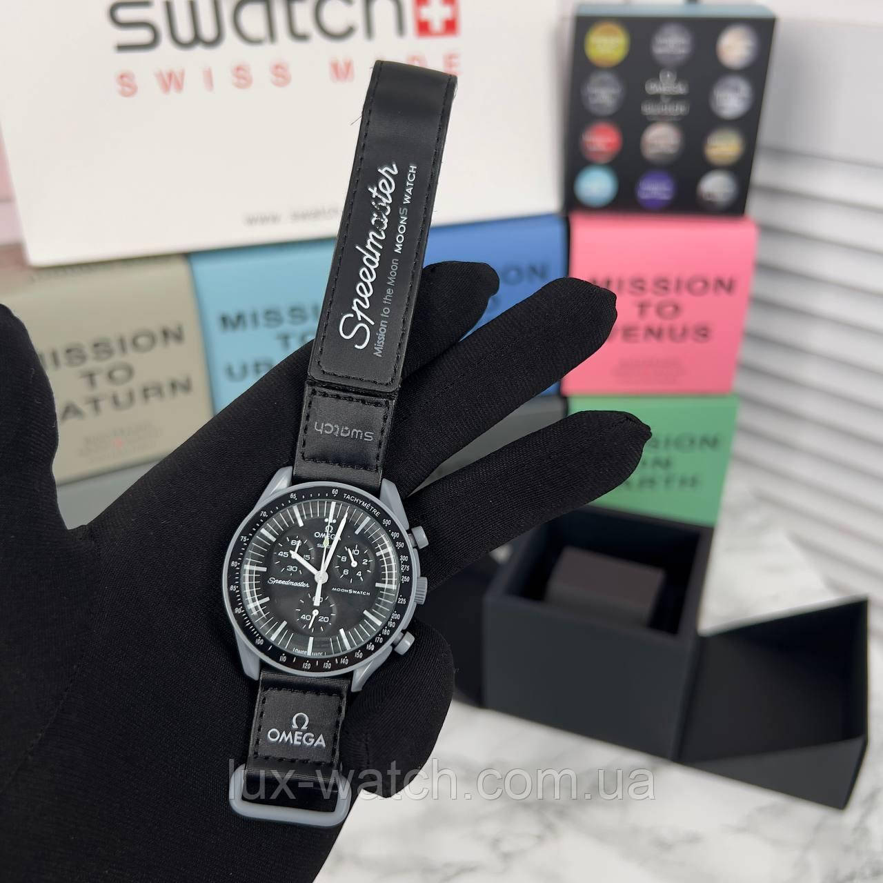 Часы OMEGA Speedmaster Moonwatch Mission to the Moon