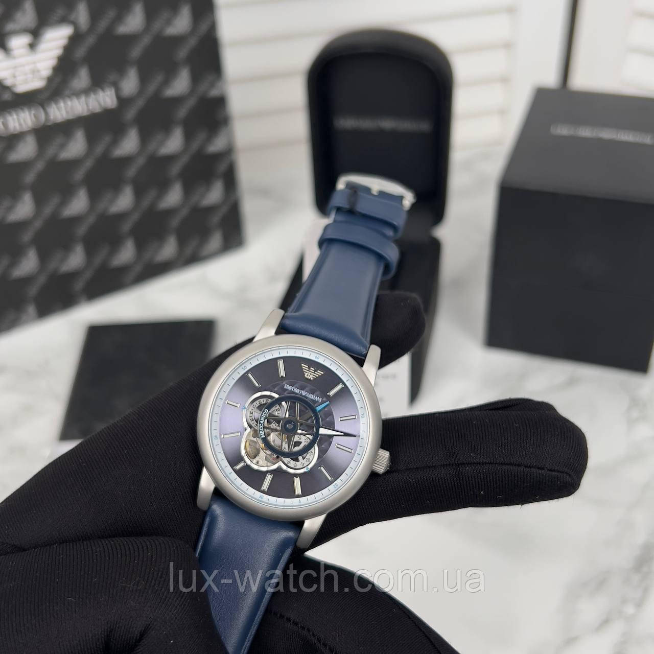 Круті наручний годинник Emporio Armani