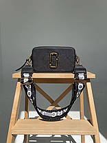 Жіноча сумка Marc Jacobs The Snapshot Black Gold Logo V2 еко шкіра чорна Крос Боді на 2 відділення, фото 3