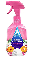 Нейтралізатор запахів для текстилю, килимів та одягу Astonish Fabric Refresher "Цвітіння Гібіскусу", 750 мл