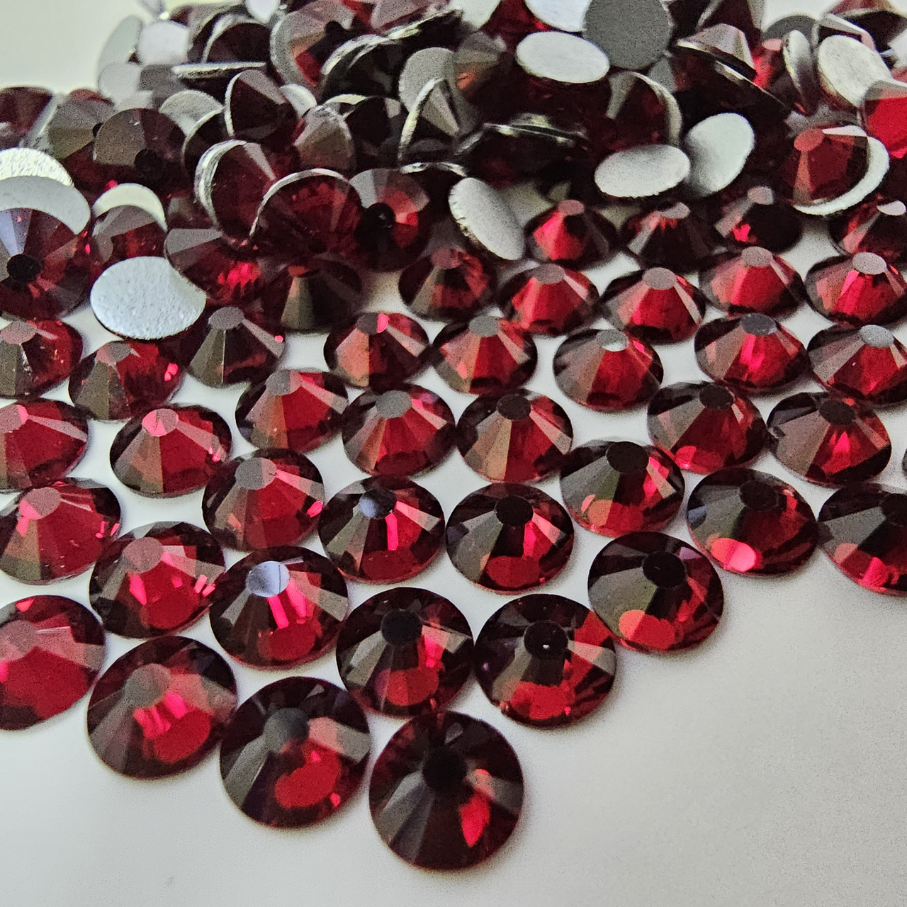 Стрази Lux ss16 Garnet (4.0 mm) 1440шт