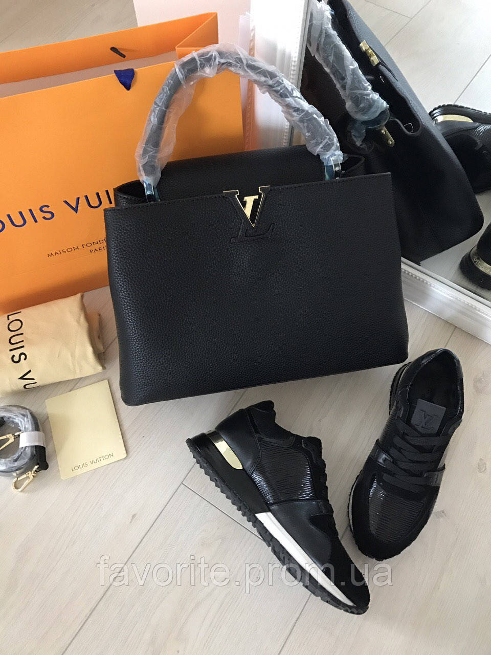 Женская сумка LOUIS VUITTON CAPUCINES 36 см - фото 2 - id-p2058529144