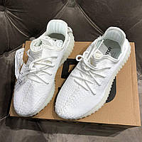 Стильные кроссы Yeezy Boost 350