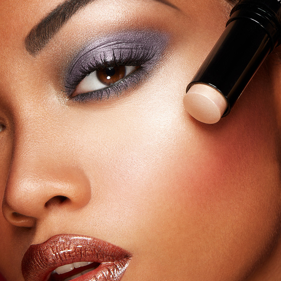 Хайлайтер для обличчя KIKO Radiant Touch Creamy Stick Highlighter 100, фото 1