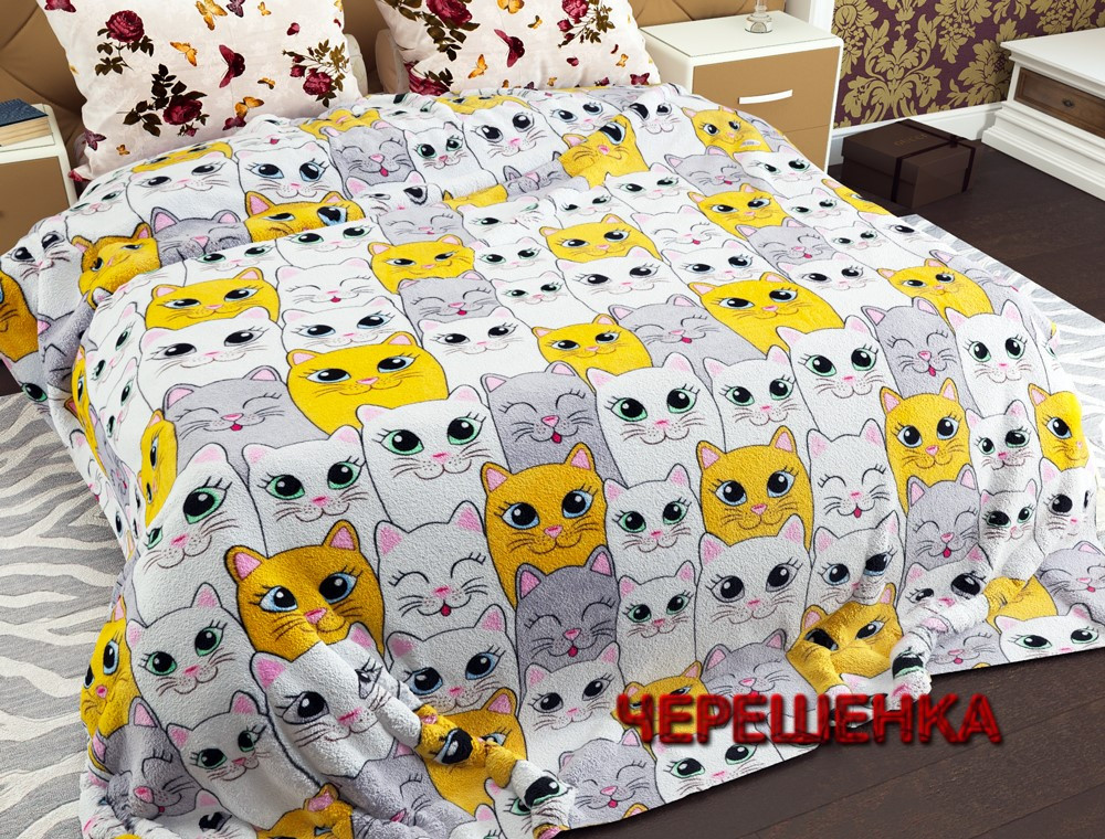 Світлий флісовий плед покривало з котиками 180х215 см на двоспальне ліжко