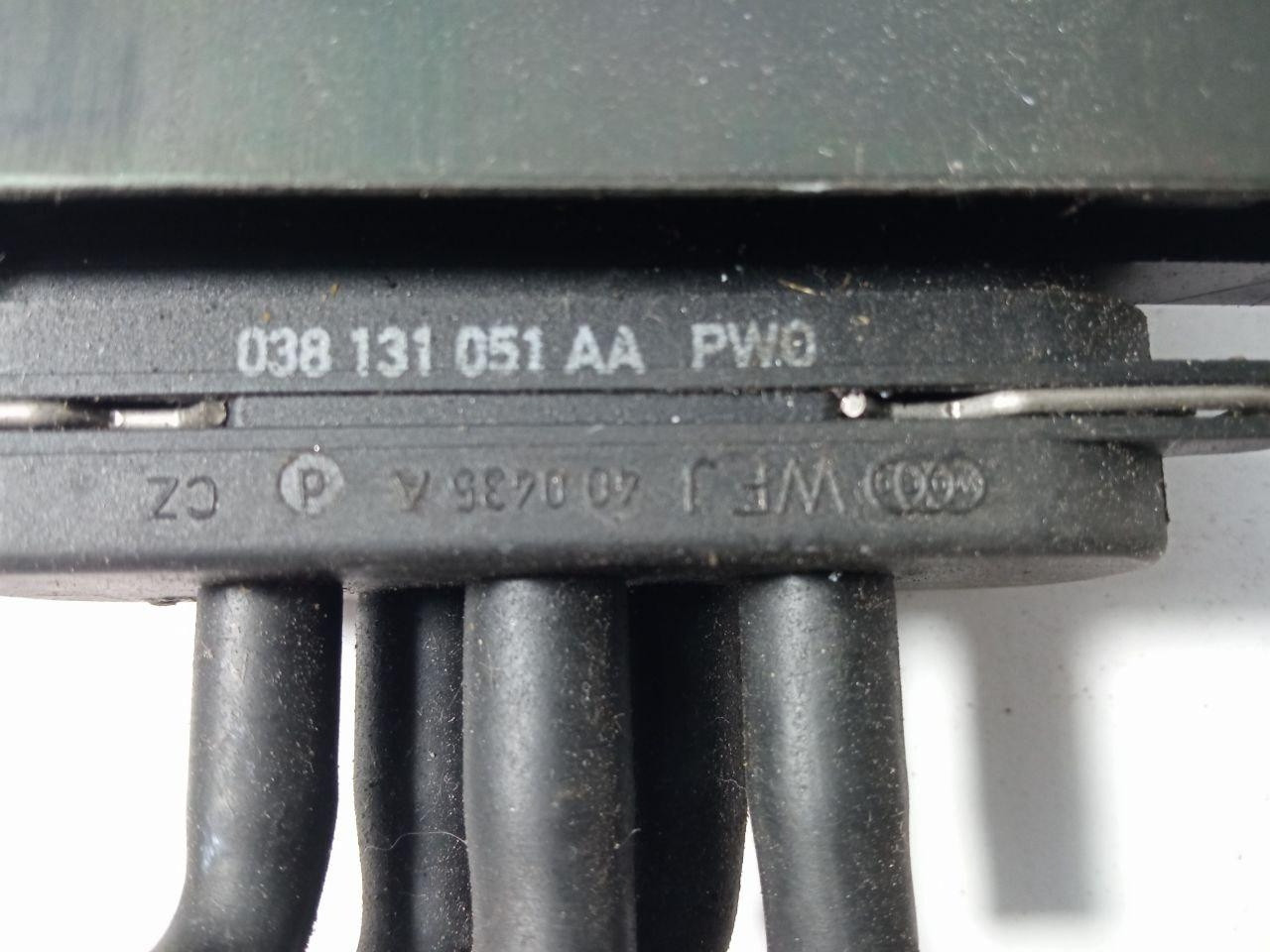 Клапан Seat Ibiza 038 131 051 AA / 038131051AA / 4004035A