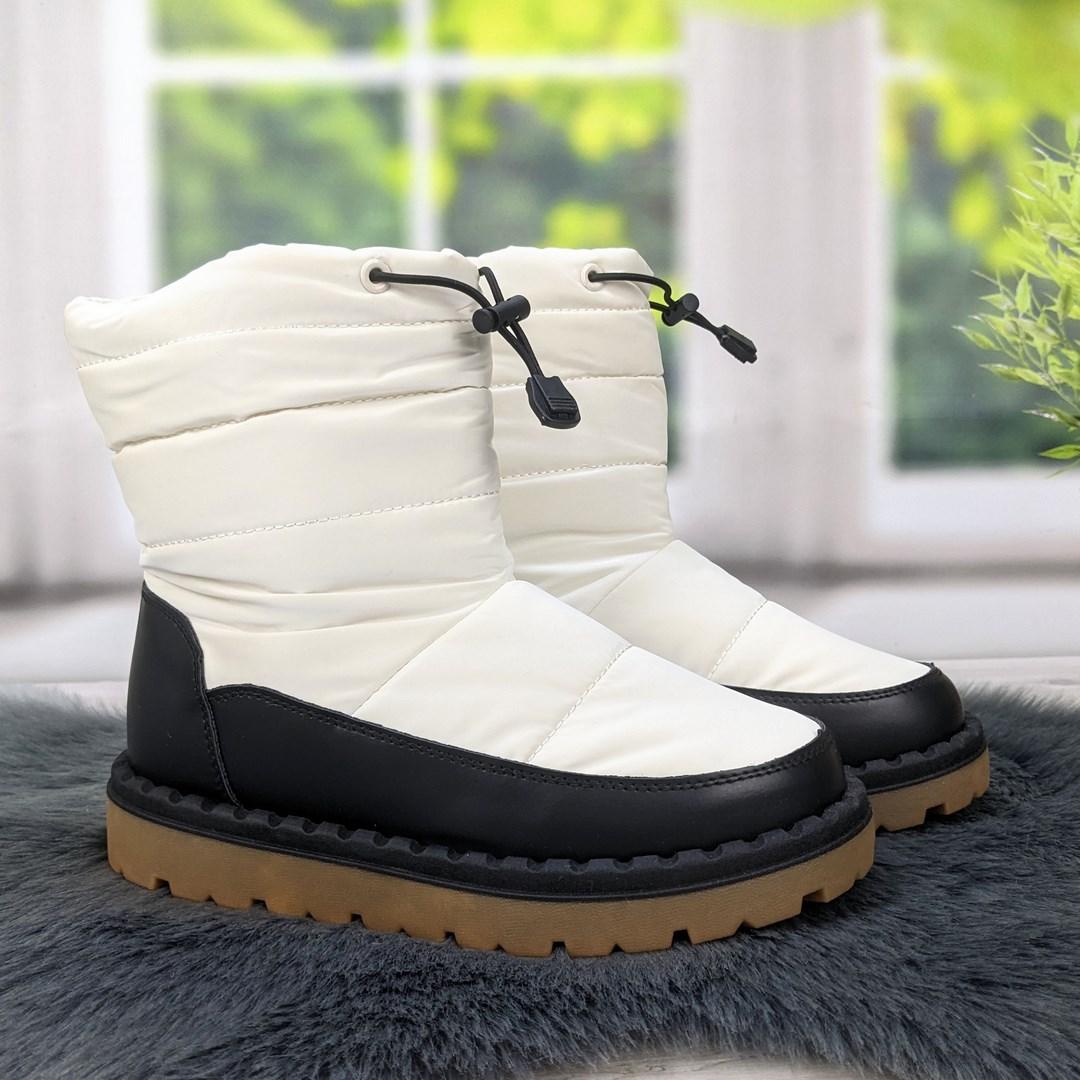 Черевики дутики жіночі на хутрі молочного кольору 4357, фото 1