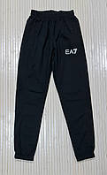 Спортивные мужские штаны с манжетами трикотажные черные размер 46