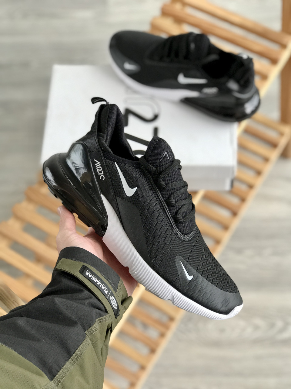 Кросівки чоловічі чорні Nike Air Max 270 Black/White (01290)
