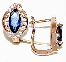 Сережки ХР. Позолота ЧВ. Камені: синій та білий циркон. Довжина: 1,7 см. Ширина: 10 мм.