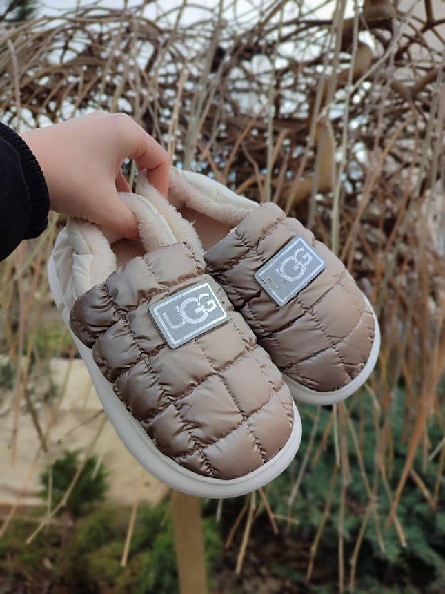Дутики UGG COFFEE короткі уги хутряні низькі, що не промокають зимові теплі сліпони мокасини, фото 1