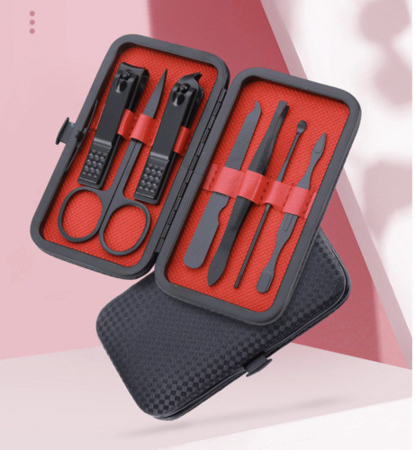 Манікюрний набір з кусачками, 7 предметів в чохлі