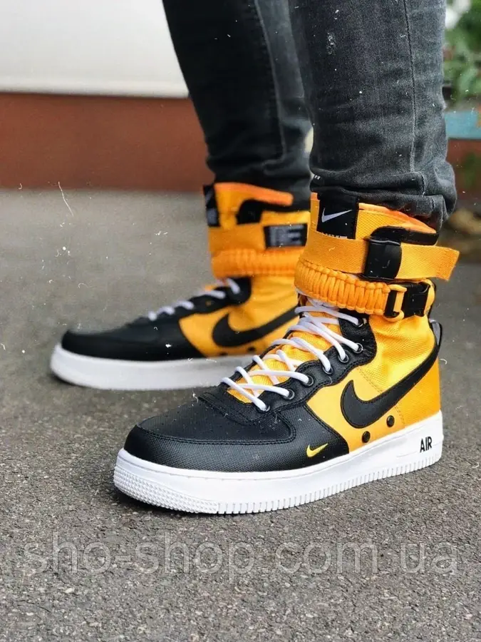 Кросівки Nike SF Air Force 1 high orange/black