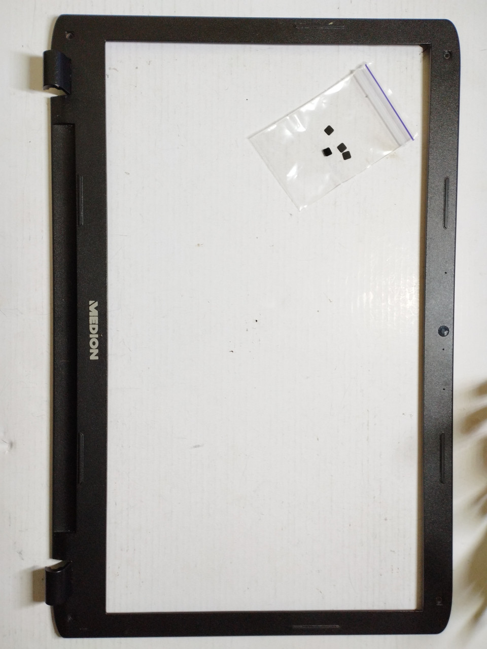 Medion Akoya E7425 MD61158 P7641 E7419 MD60090 e7416 Корпус B (рамка матриці) 13N0-1HA1L11 б/у, фото 1