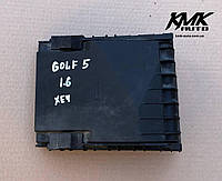 Кришка блоку запобіжників VW Golf 5 Jetta 1k0937132f