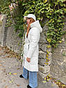 Подовжена жіноча біла куртка, фото 3
