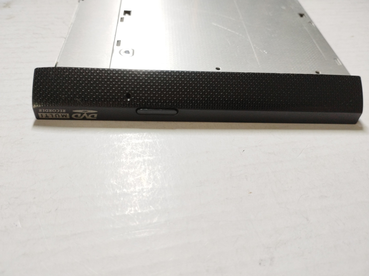 Декоративна заглушка DVD привода б/в