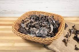 Сухие грибы черные лисички (1 кг)