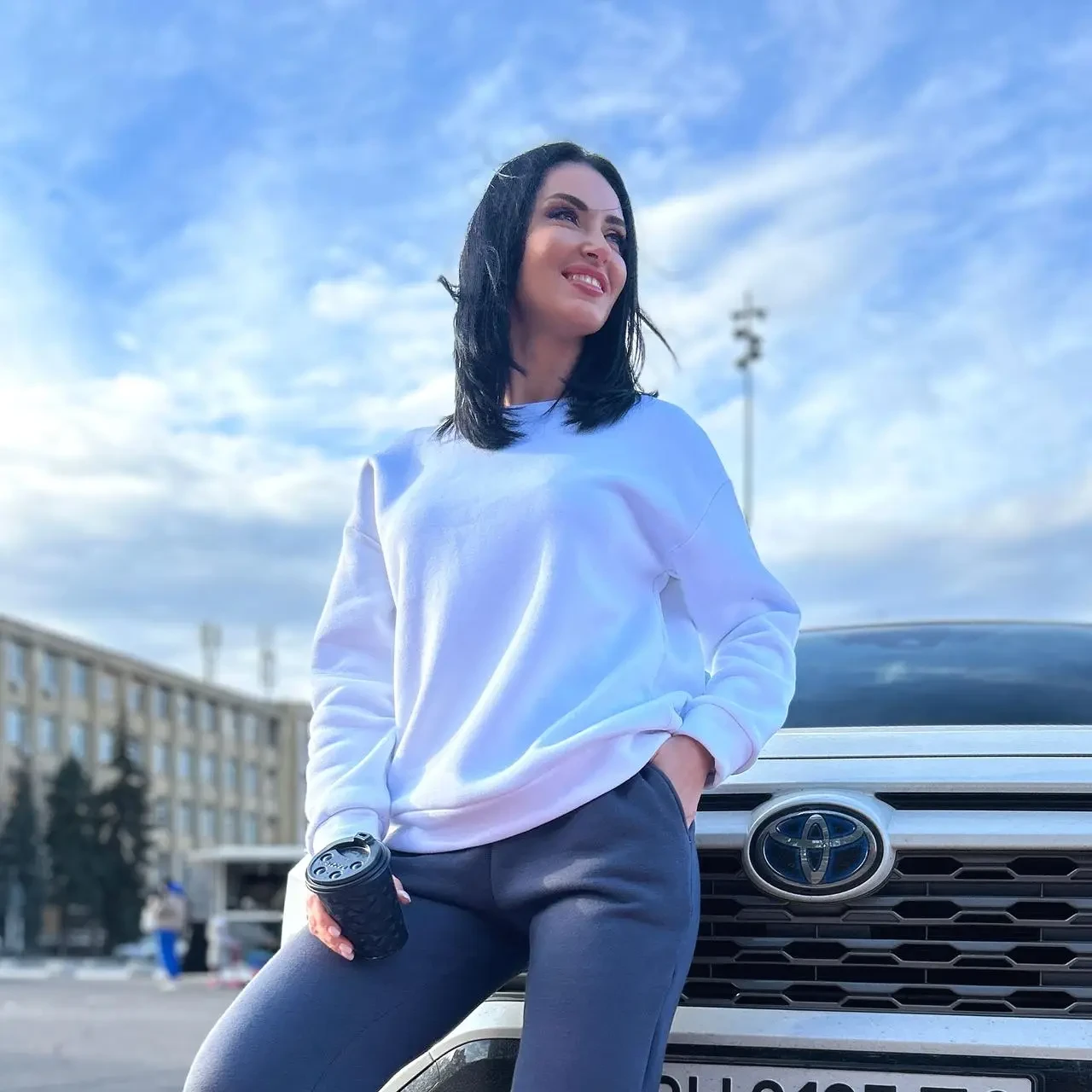 Спортивний жіночий костюм утеплений на флісі, штани та вільний світшот у кольорах