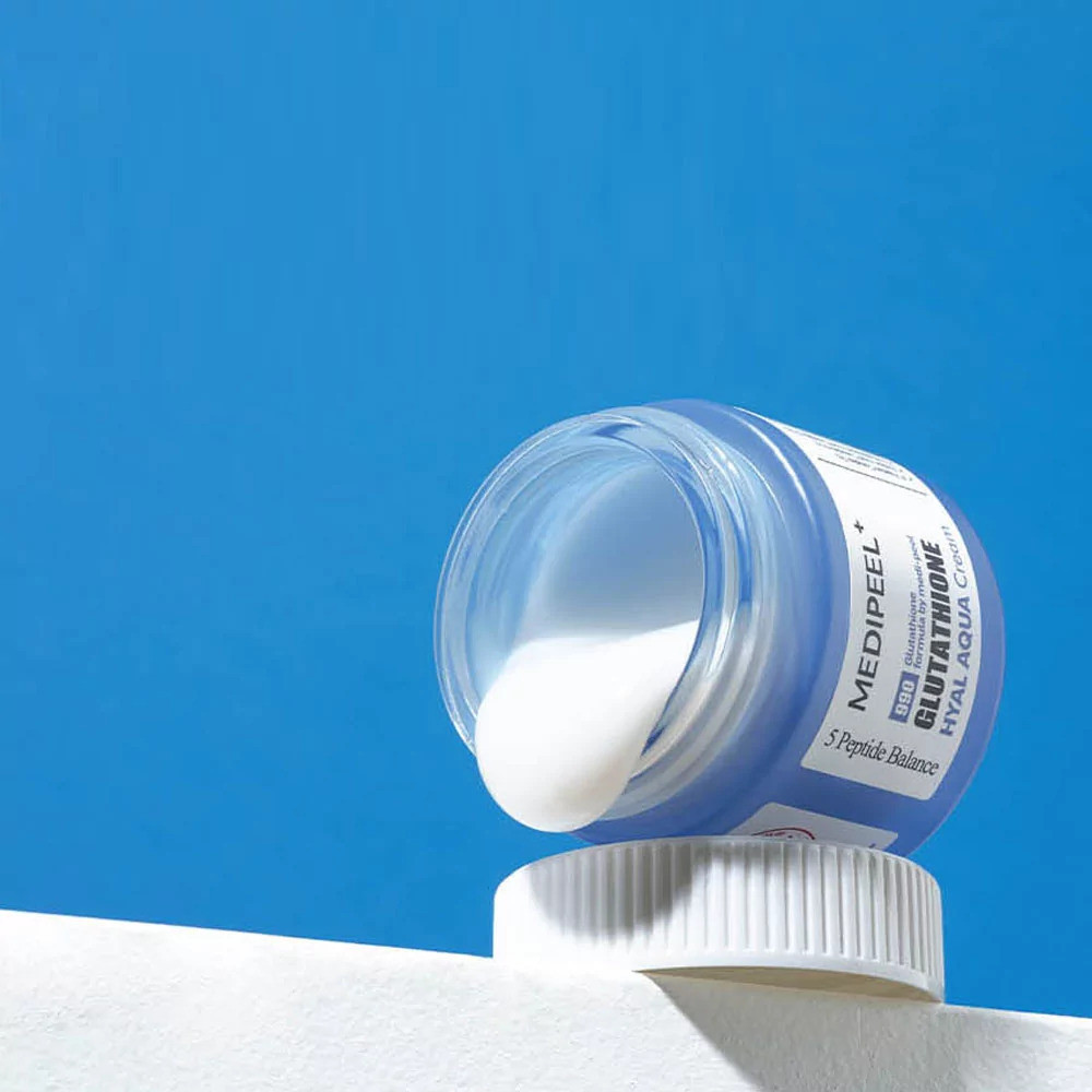 Крем зволожувальний та освітлювальний з глутатіоном Medi Peel Glutathione Hyal Aqua Cream 50 ml, фото 1