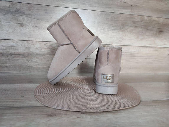 UGG Уги бежеві екозамшеві світлі короткі низькі теплі зимові напівчоботи черевики унісекс, фото 1