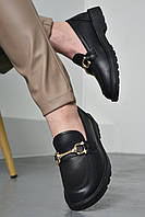 Туфли-лоферы женские черного цвета 171071M