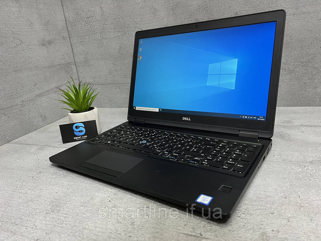 GeForce 940MX 15.6" i7-7820HQ Потужний ноутбук Dell Делл 5580