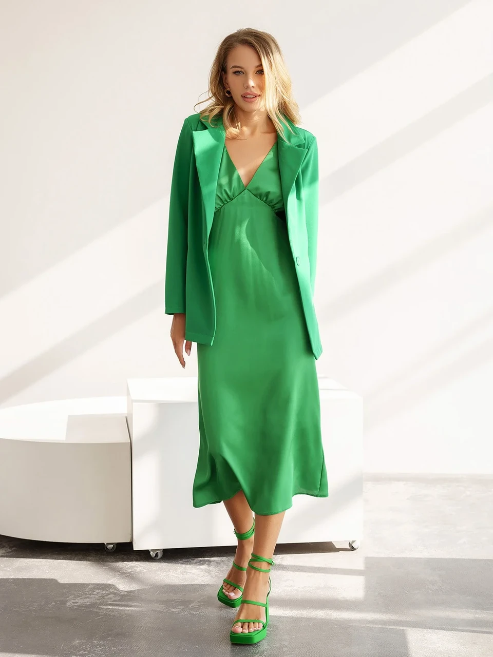 Зелена сукня-комбінація з жакетом, розмір M