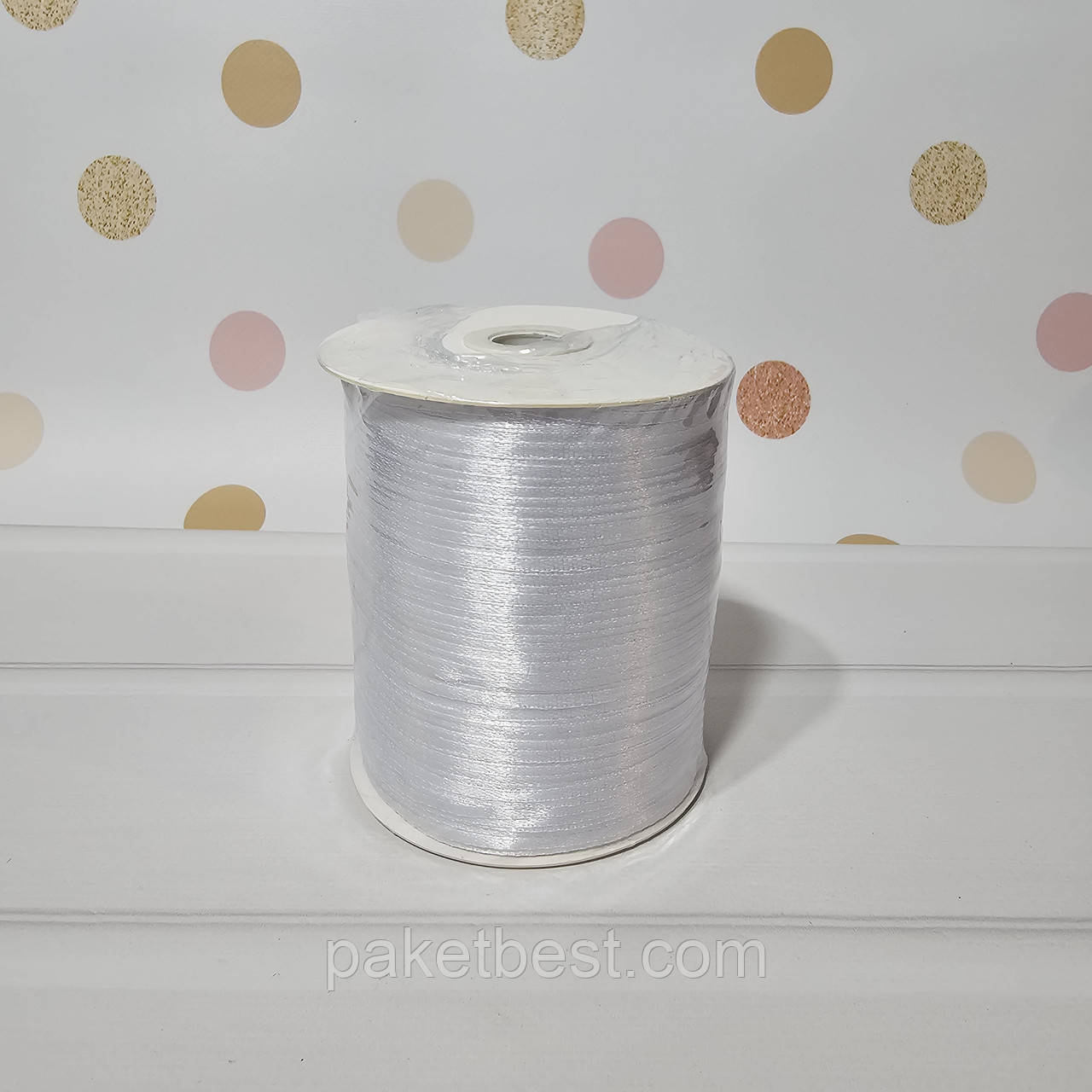 Атласна стрічка 0,32см/800м яскраво-біла