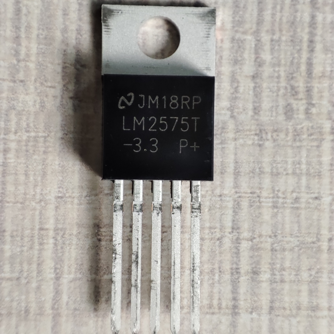LM2575T-3.3 DC-DC перетворювач 1А